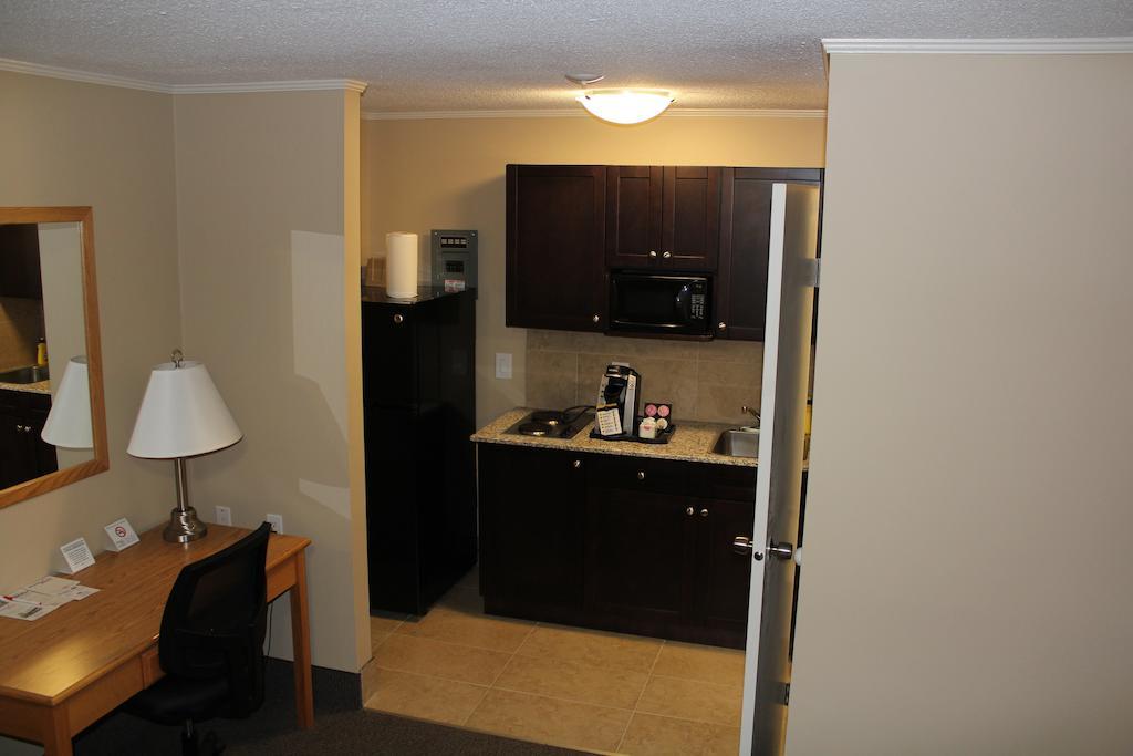 Best Maple Inn - Drayton Valley Exterior photo